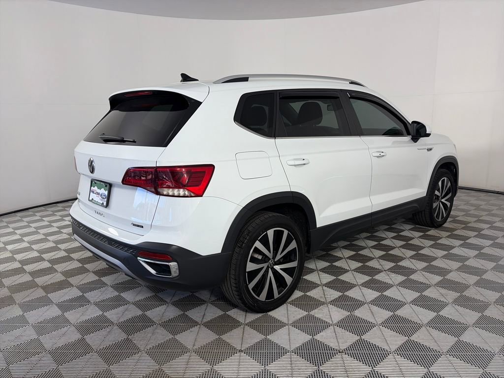 Used 2022 Volkswagen Taos SE image 5
