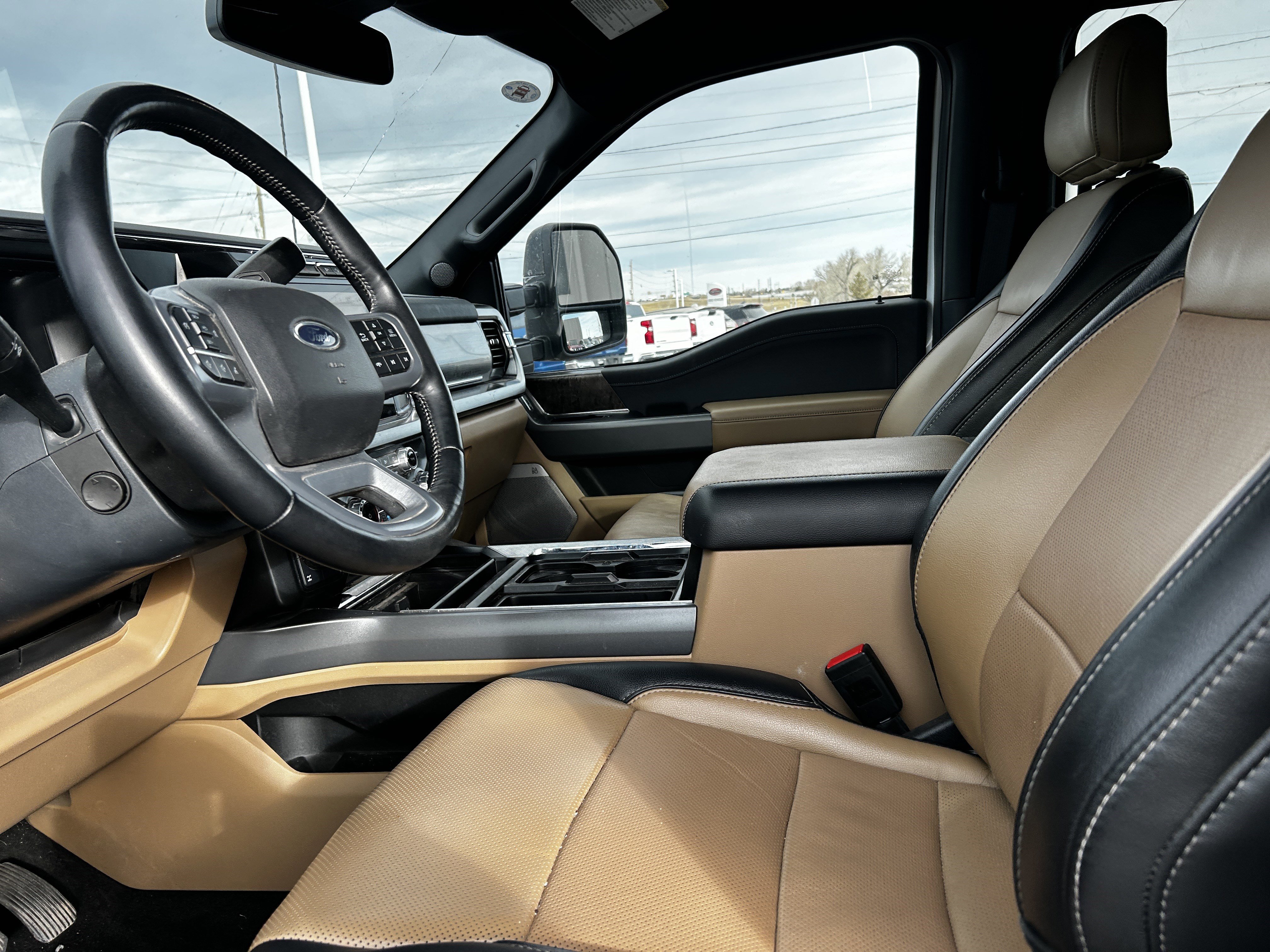 Certified 2024 Ford F350 Lariat w/ FX4 Off-Road Package image 9