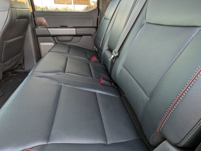 Certified 2024 Ford F250 Lariat w/ Chrome Package image 28