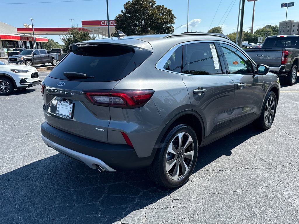 Certified 2023 Ford Escape Platinum image 3