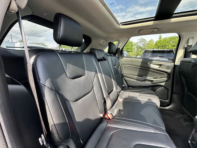 Certified 2022 Ford Edge Titanium image 39