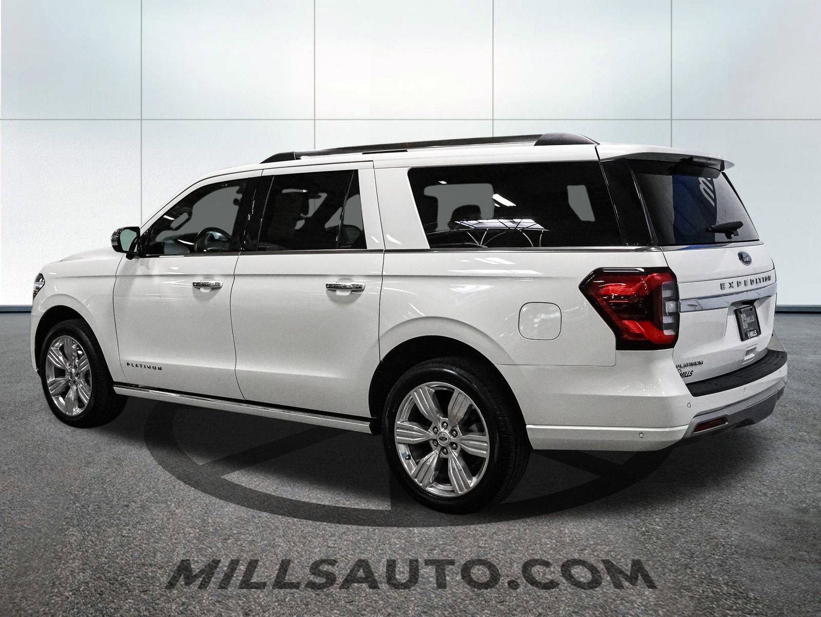 Certified 2024 Ford Expedition Max Platinum AWD/4WD image 4