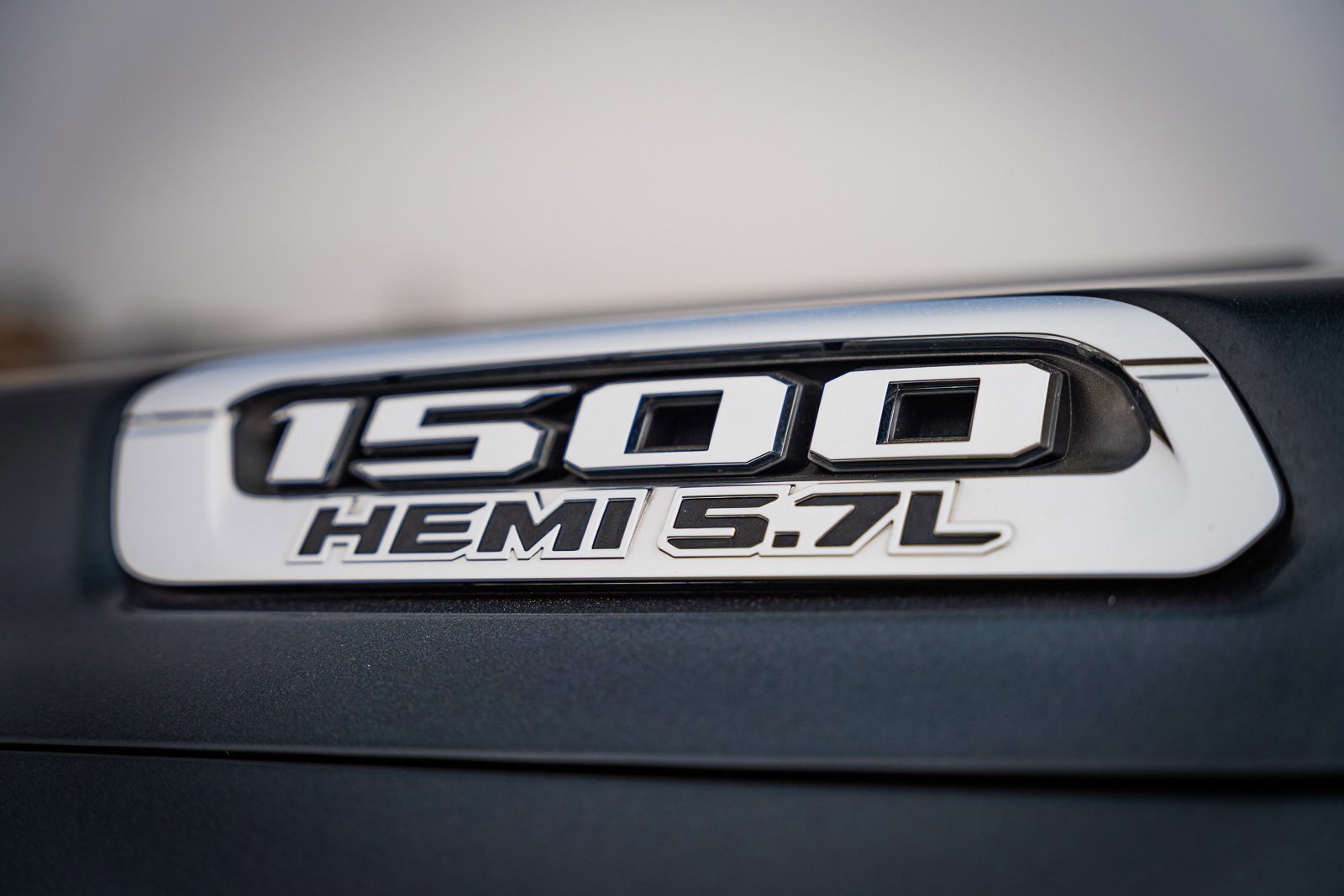 Used 2019 RAM 1500 Laramie image 9