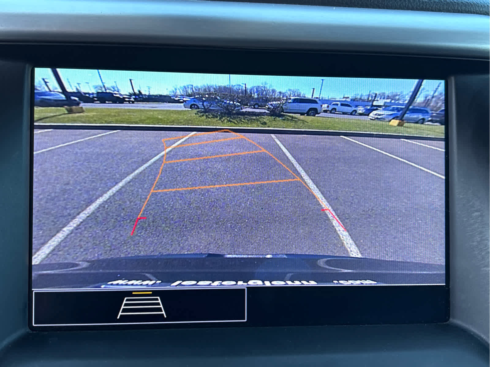 Used 2023 GMC Acadia SLE w/ Driver Convenience Package image 18