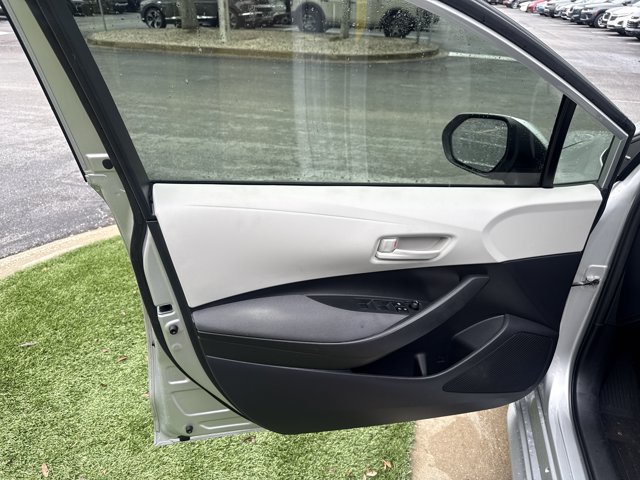 Used 2023 Toyota Corolla LE FWD image 12