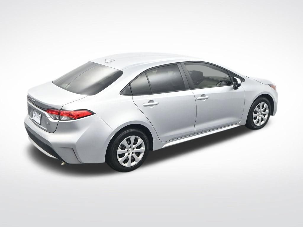 Used 2022 Toyota Corolla LE FWD image 28
