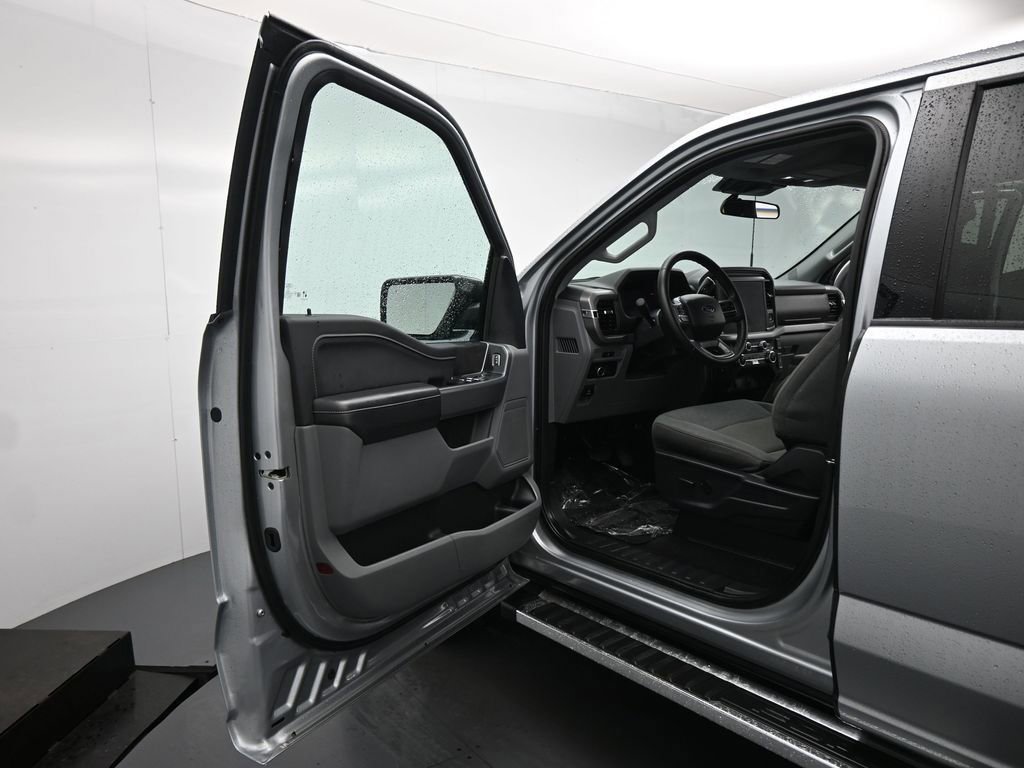 Certified 2025 Ford F150 XLT w/ Equipment Group 301A Standard image 35