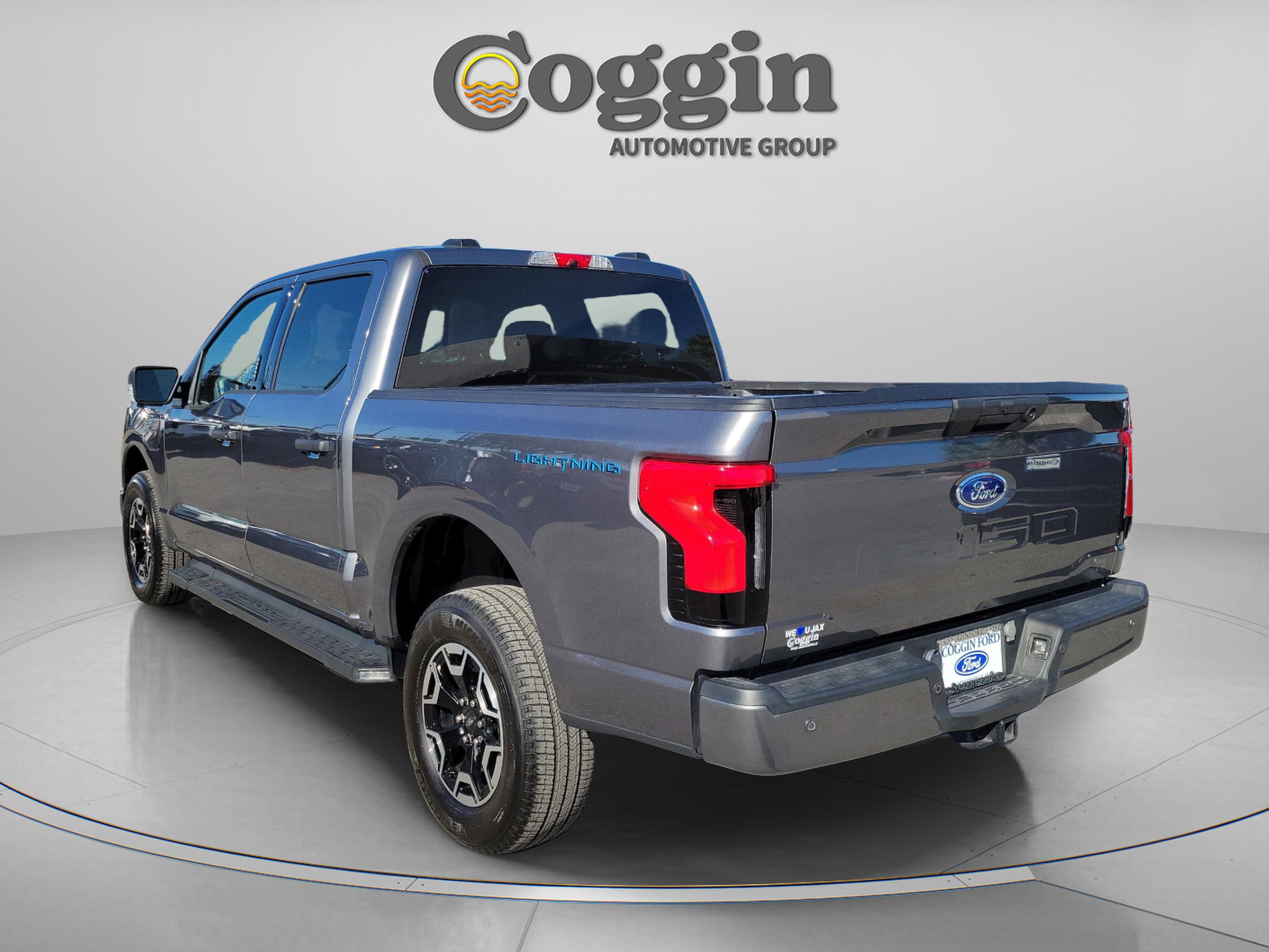 Certified 2023 Ford F150 Lightning XLT image 3