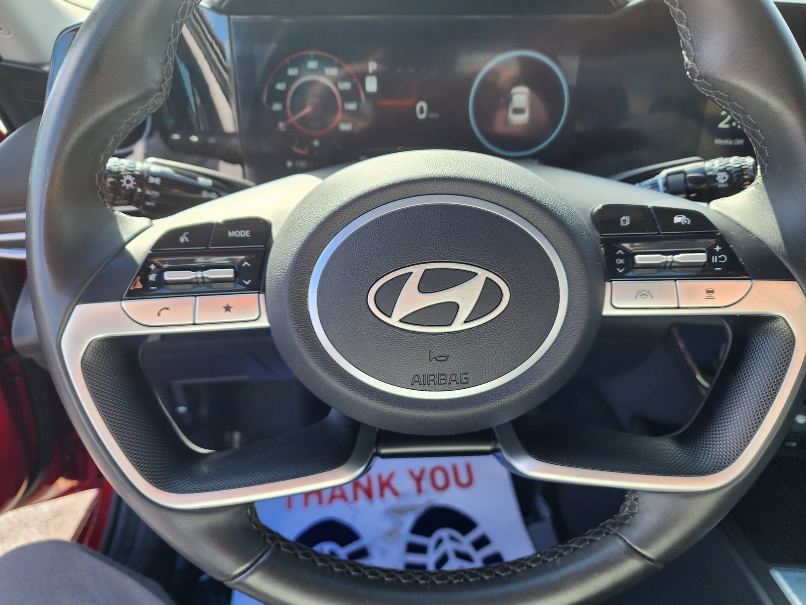 Used 2025 Hyundai Elantra Limited FWD image 17