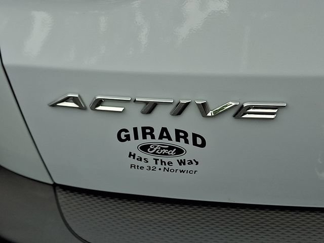 Certified 2025 Ford Escape Active AWD/4WD image 30