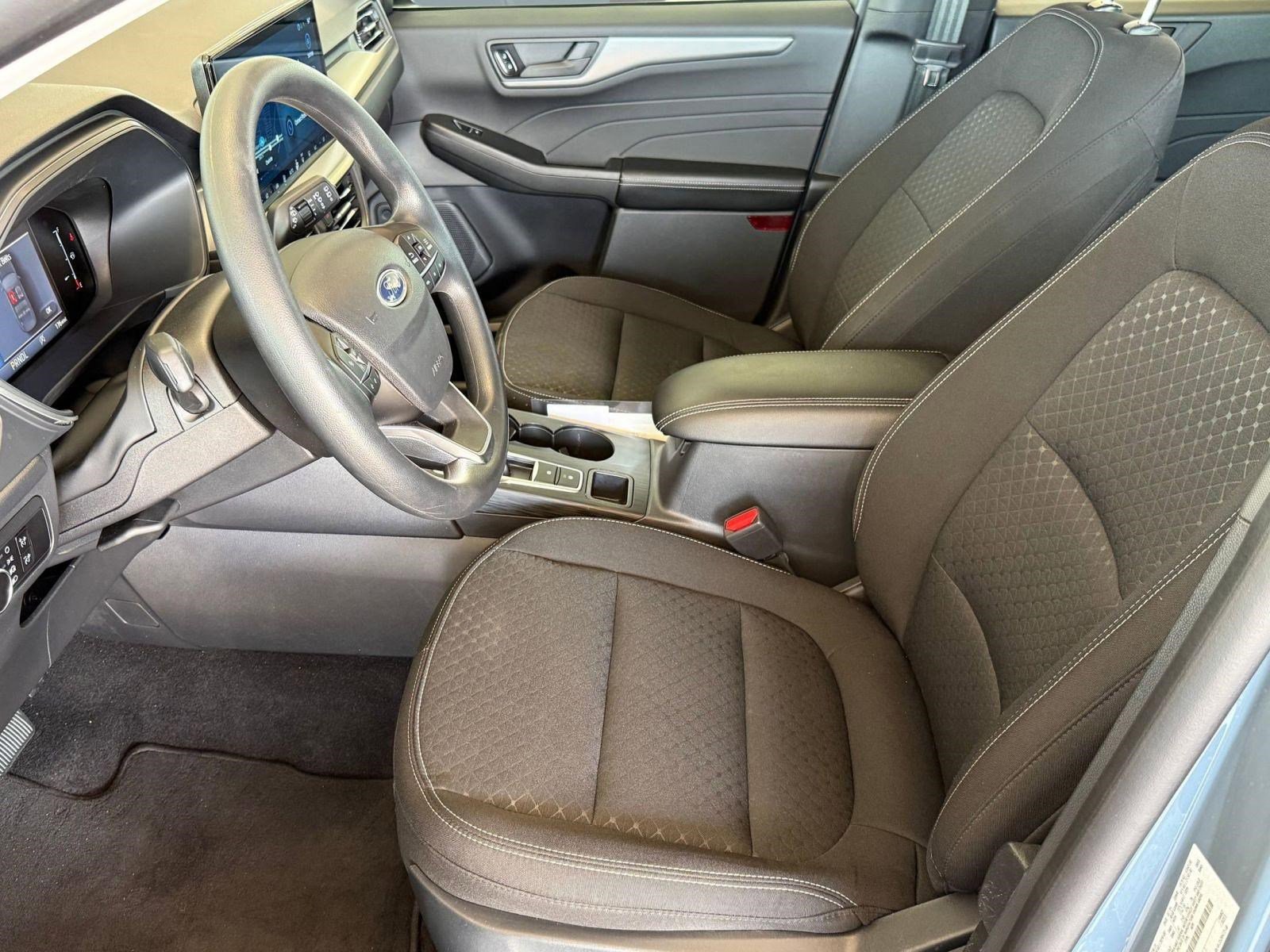 Certified 2025 Ford Escape Active w/ Tech Pack #1 FWD image 5