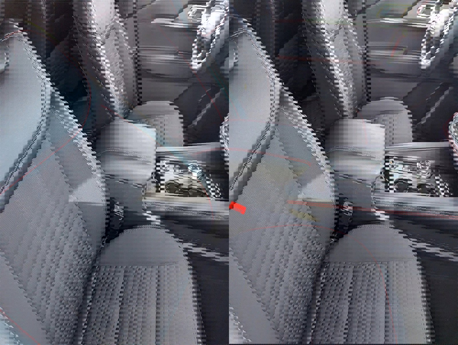 Certified 2025 Ford Explorer ST-Line w/ ST-Line Street Pack image 10