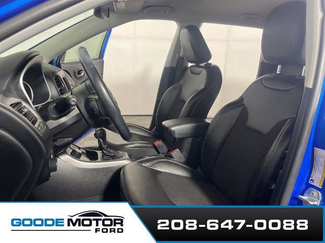 Used 2021 Jeep Compass Latitude w/ Driver Assistance Group AWD/4WD image 10