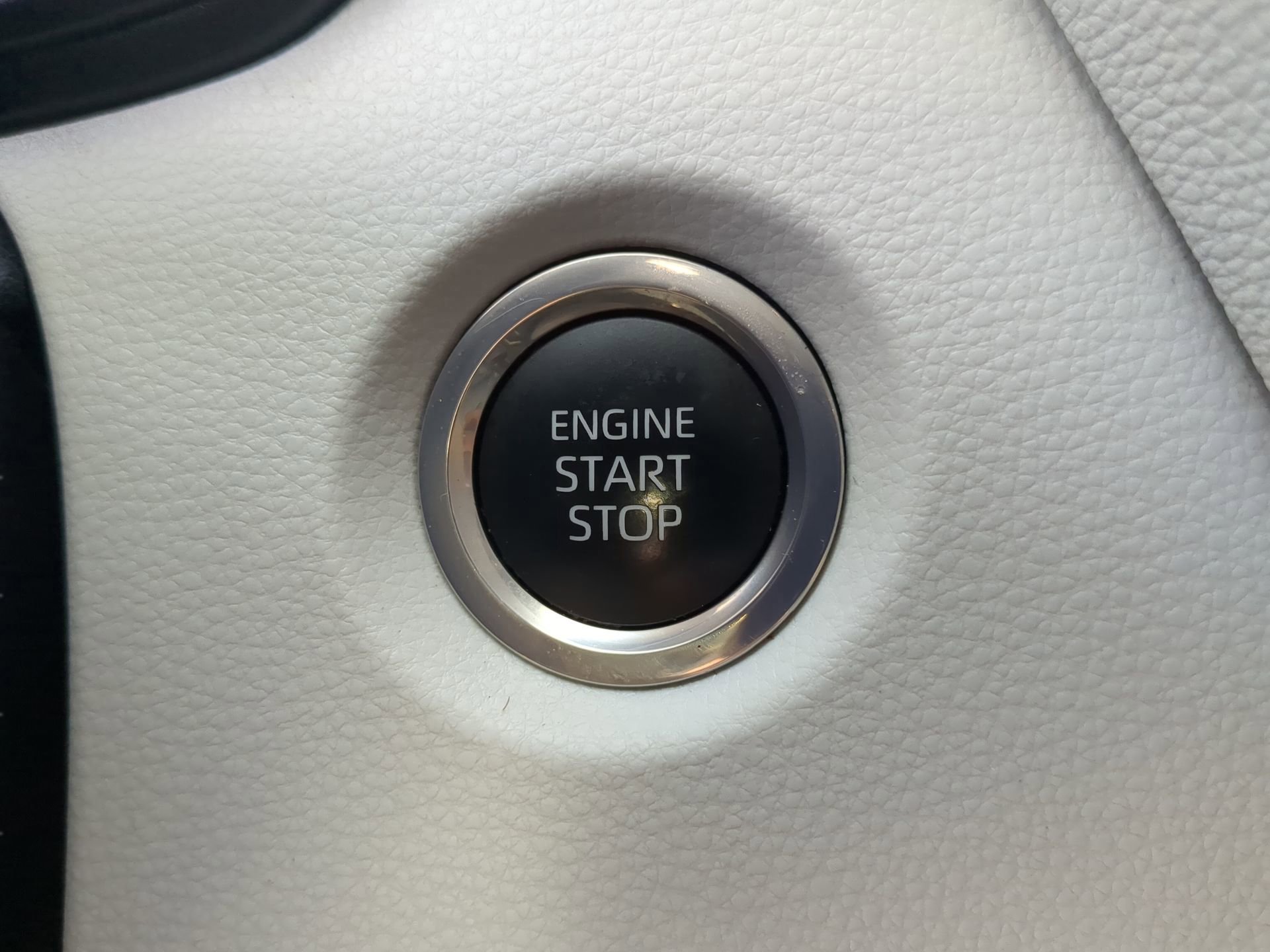 Used 2024 Toyota Corolla SE image 30