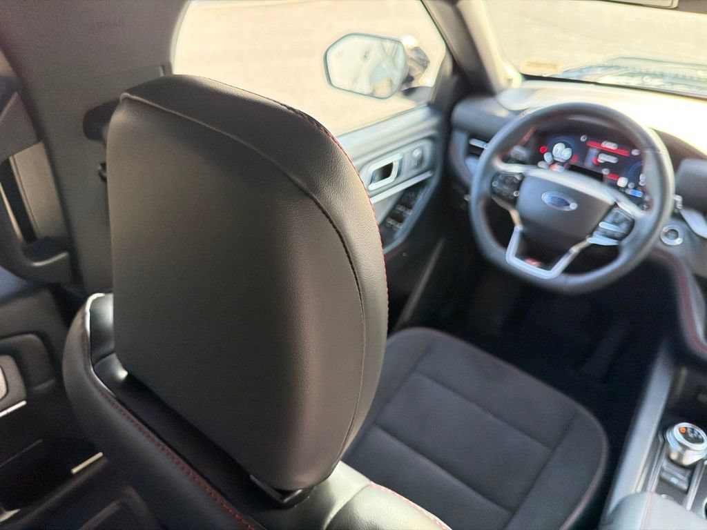 Certified 2026 Ford Explorer ST w/ Sun And Sound Package RWD image 17