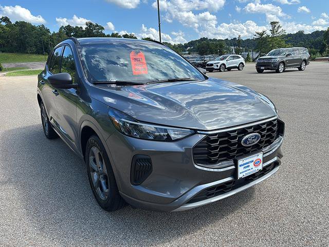 Certified 2023 Ford Escape ST-Line w/ Tech Pack #1 AWD/4WD image 6