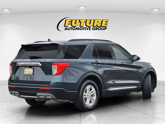 Certified 2022 Ford Explorer XLT w/ Equipment Group 202A image 4