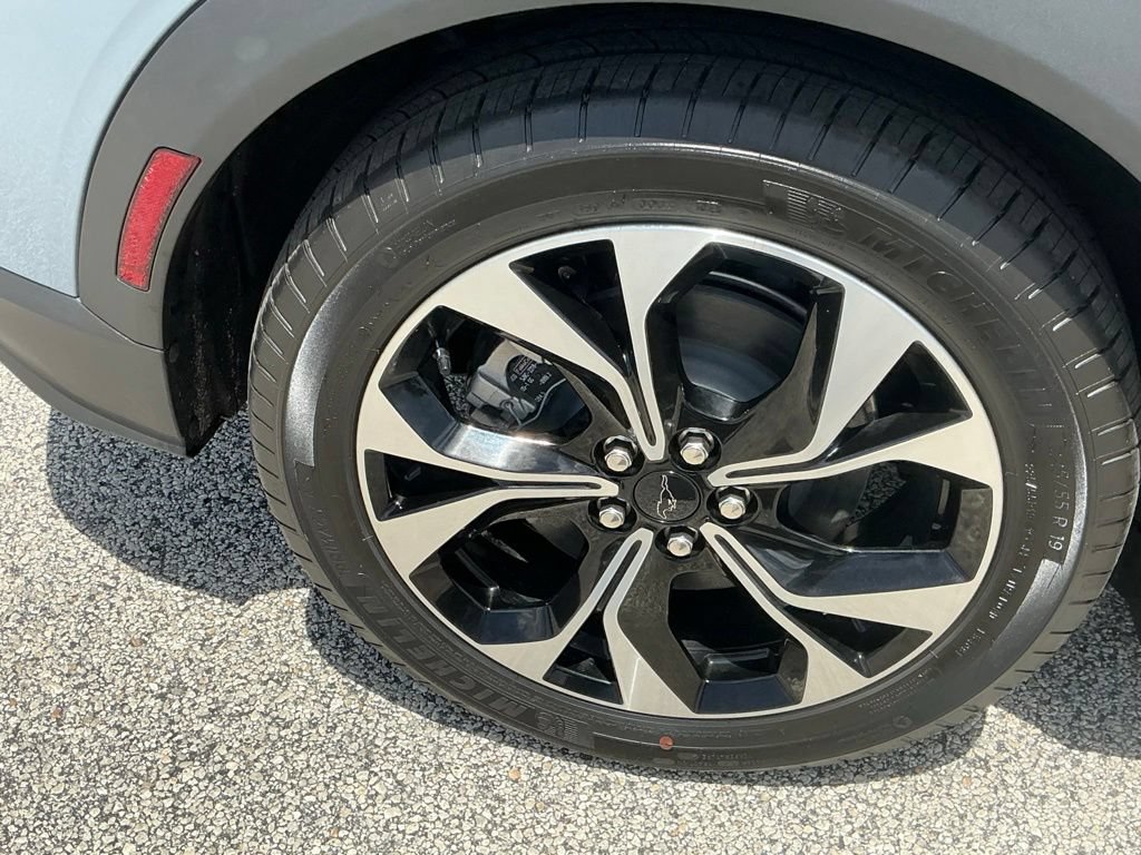Certified 2025 Ford Mustang Mach-E Select RWD image 23