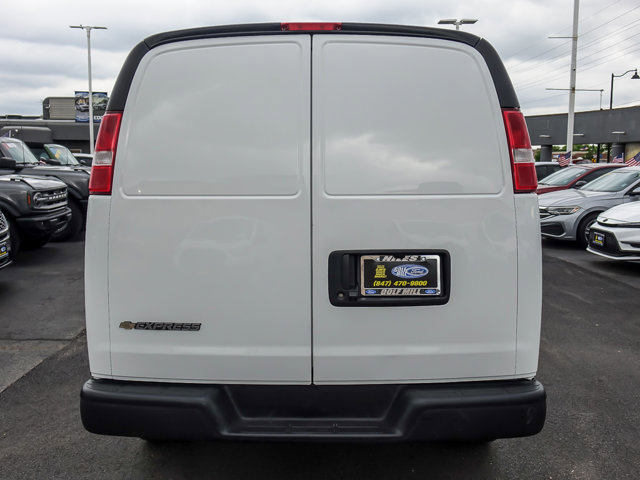 Used 2024 Chevrolet Express 2500 Extended w/ Driver Convenience Package RWD image 6