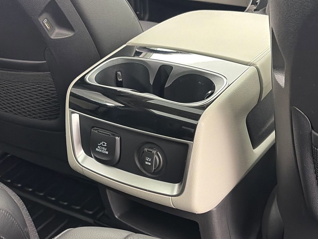 Used 2024 Kia Carnival SX Prestige image 28