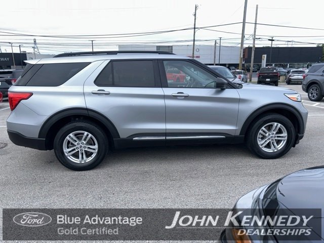 Certified 2022 Ford Explorer XLT w/ Equipment Group 202A image 4