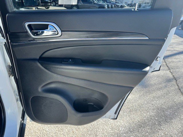 Used 2021 Jeep Grand Cherokee Limited image 32
