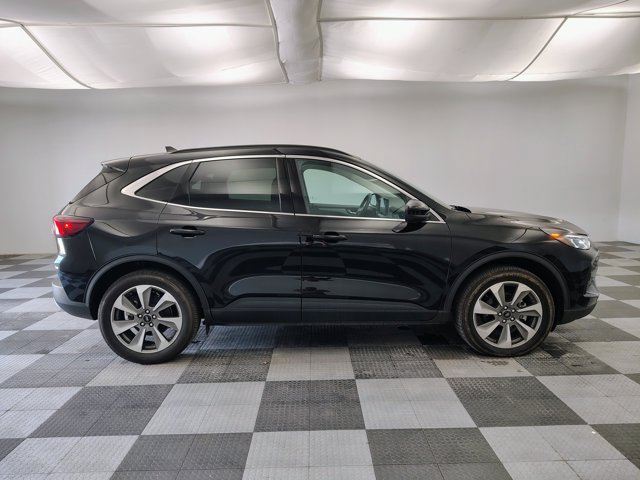 Certified 2025 Ford Escape Platinum AWD/4WD image 6
