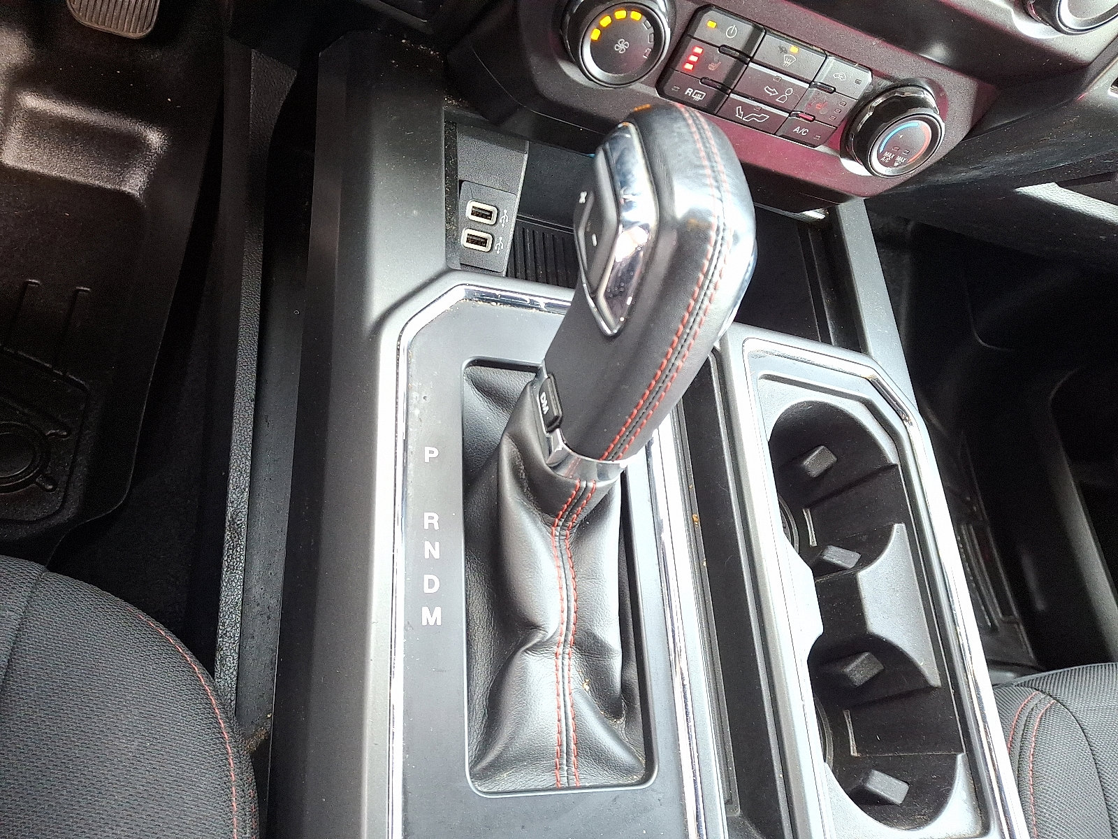 Certified 2019 Ford F150 XLT w/ Equipment Group 302A Luxury image 19