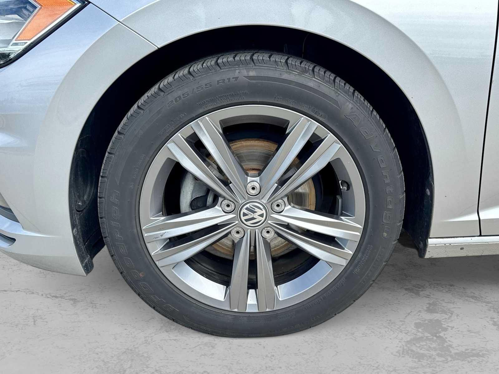 Used 2020 Volkswagen Jetta R-Line FWD image 13