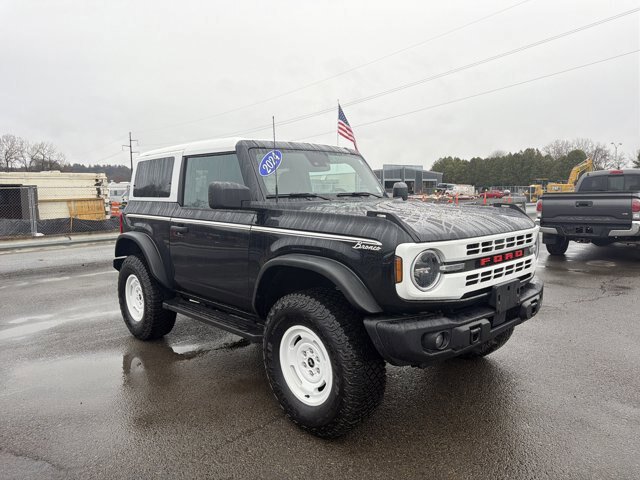 Certified 2024 Ford Bronco Heritage Edition AWD/4WD image 8
