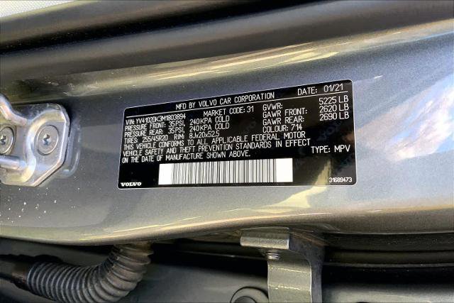 Used 2021 Volvo XC60 T5 Momentum w/ Premium Package image 34