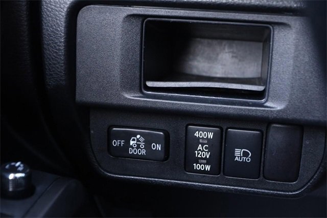 Used 2018 Toyota Tacoma TRD Off-Road image 18