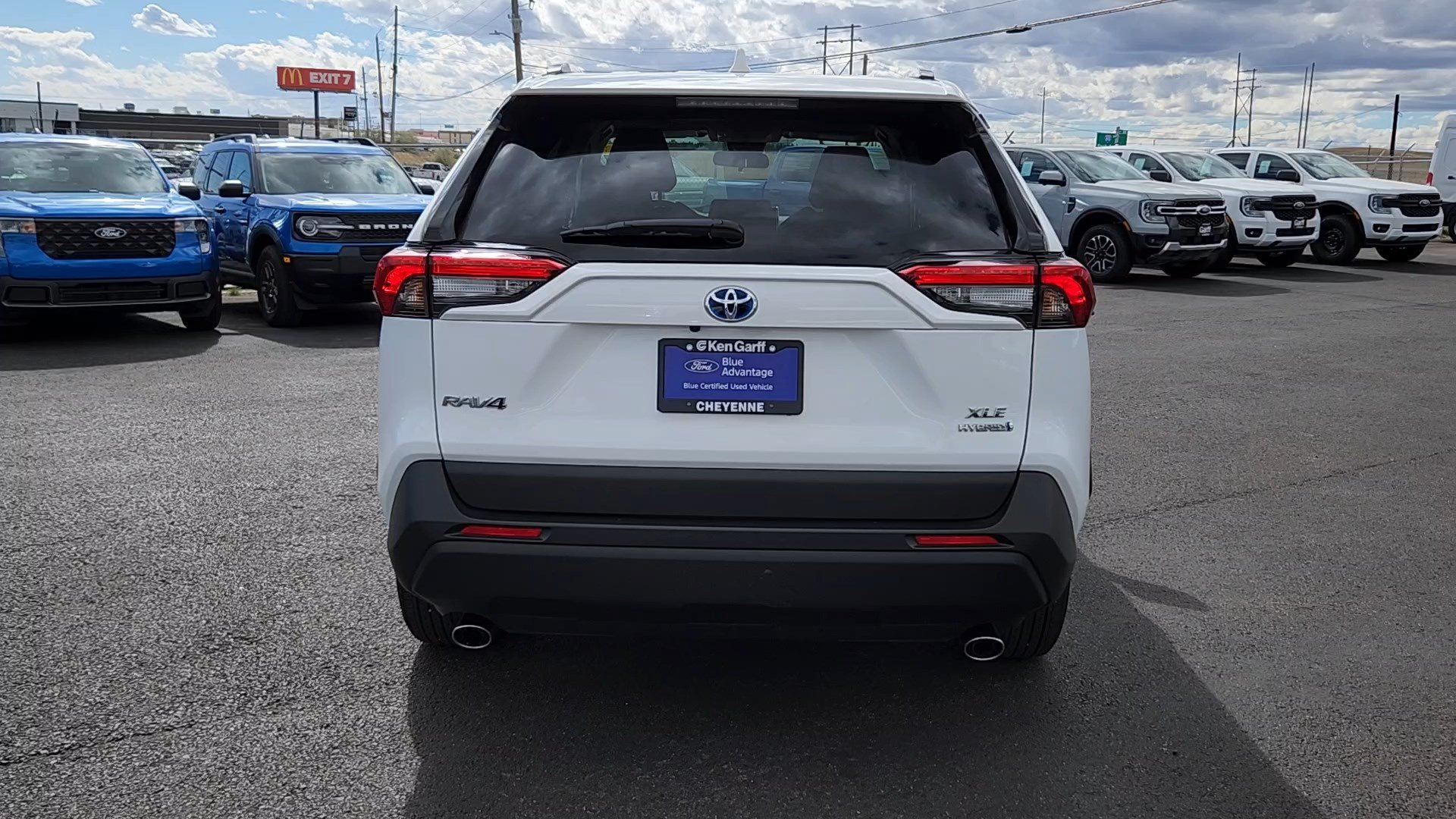 Used 2024 Toyota RAV4 XLE AWD/4WD image 20