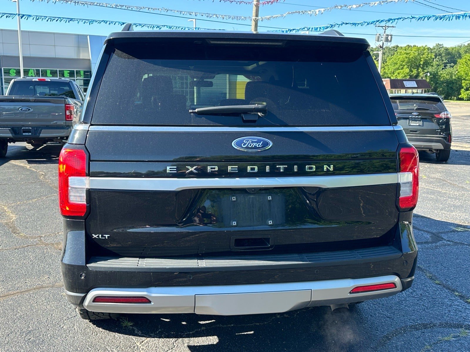 Certified 2022 Ford Expedition XLT AWD/4WD image 4