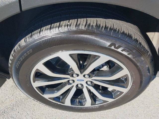 Certified 2025 Ford Explorer ST-Line AWD/4WD image 13