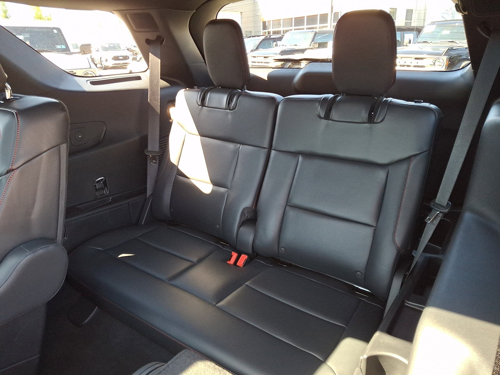 Certified 2025 Ford Explorer ST AWD/4WD image 13
