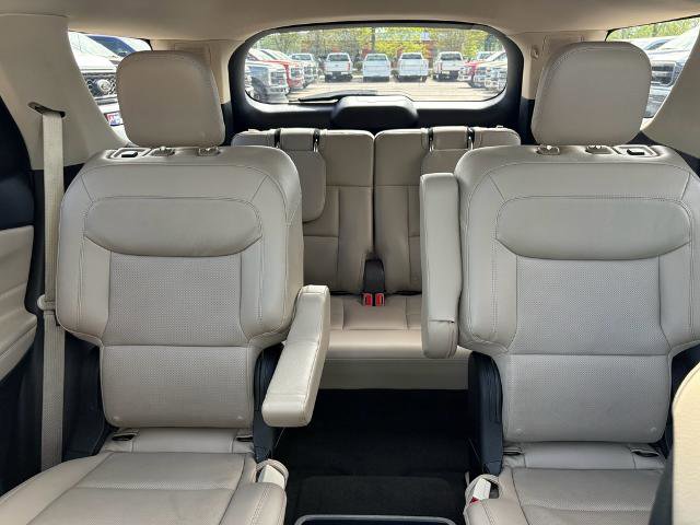 Certified 2020 Ford Explorer Limited w/ Class III Trailer Tow Package image 16