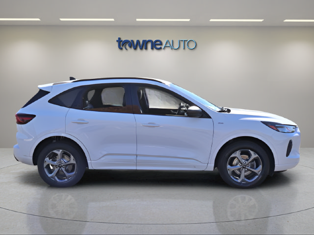 Certified 2023 Ford Escape ST-Line w/ Tech Pack #1 AWD/4WD image 8