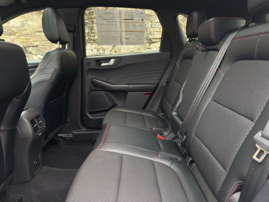 Certified 2023 Ford Escape ST-Line Select w/ Tech Pack #2 image 11