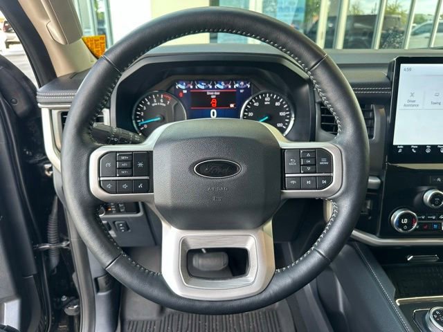 Certified 2024 Ford Expedition XLT RWD image 22