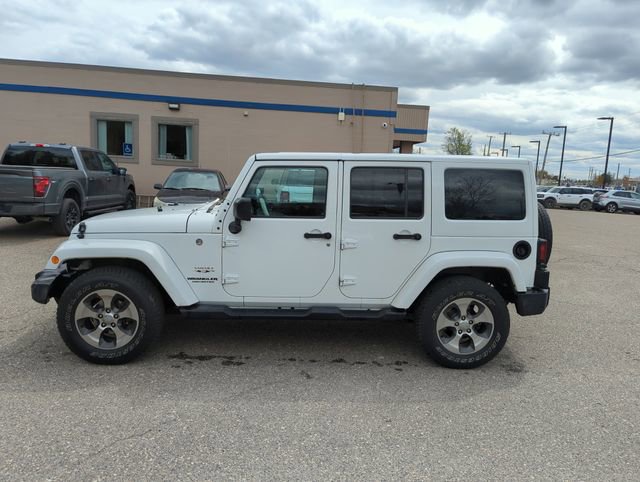 Used 2017 Jeep Wrangler Unlimited Sahara w/ Dual Top Group AWD/4WD image 2