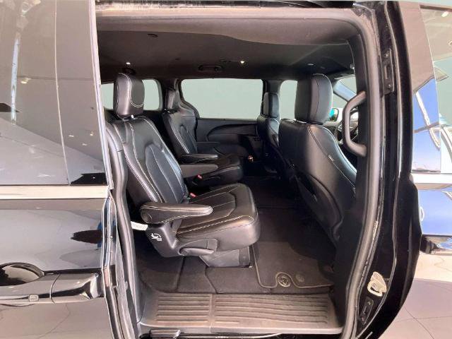 Used 2025 Chrysler Pacifica Select FWD image 22
