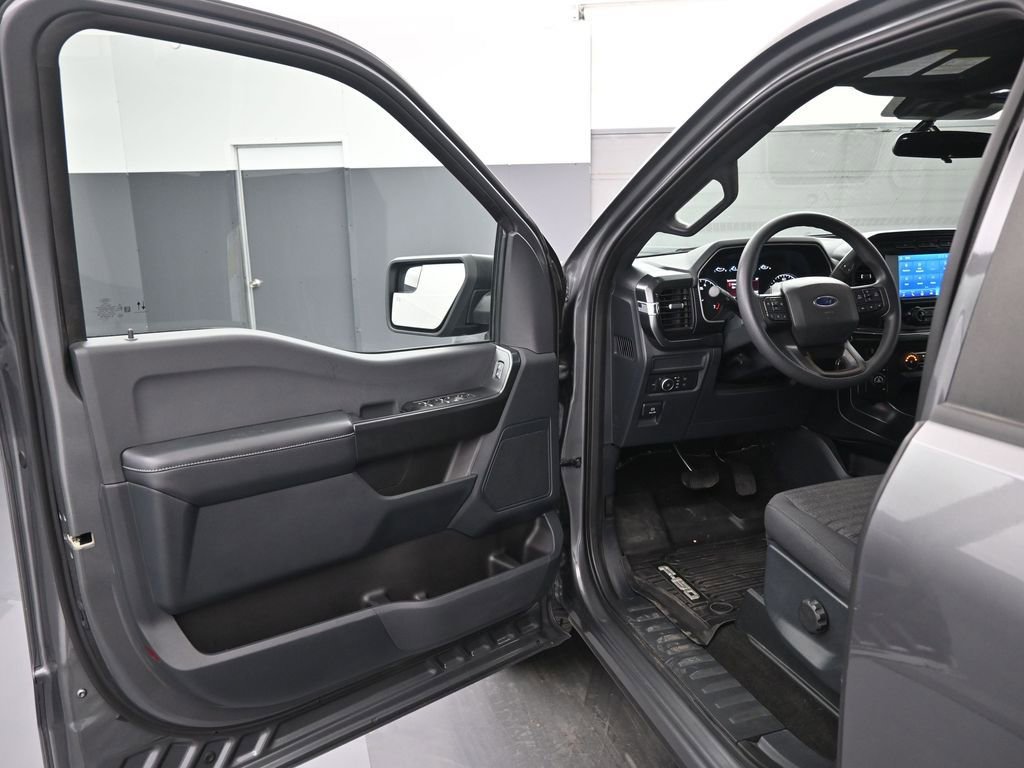 Certified 2022 Ford F150 XL w/ STX Appearance Package image 9