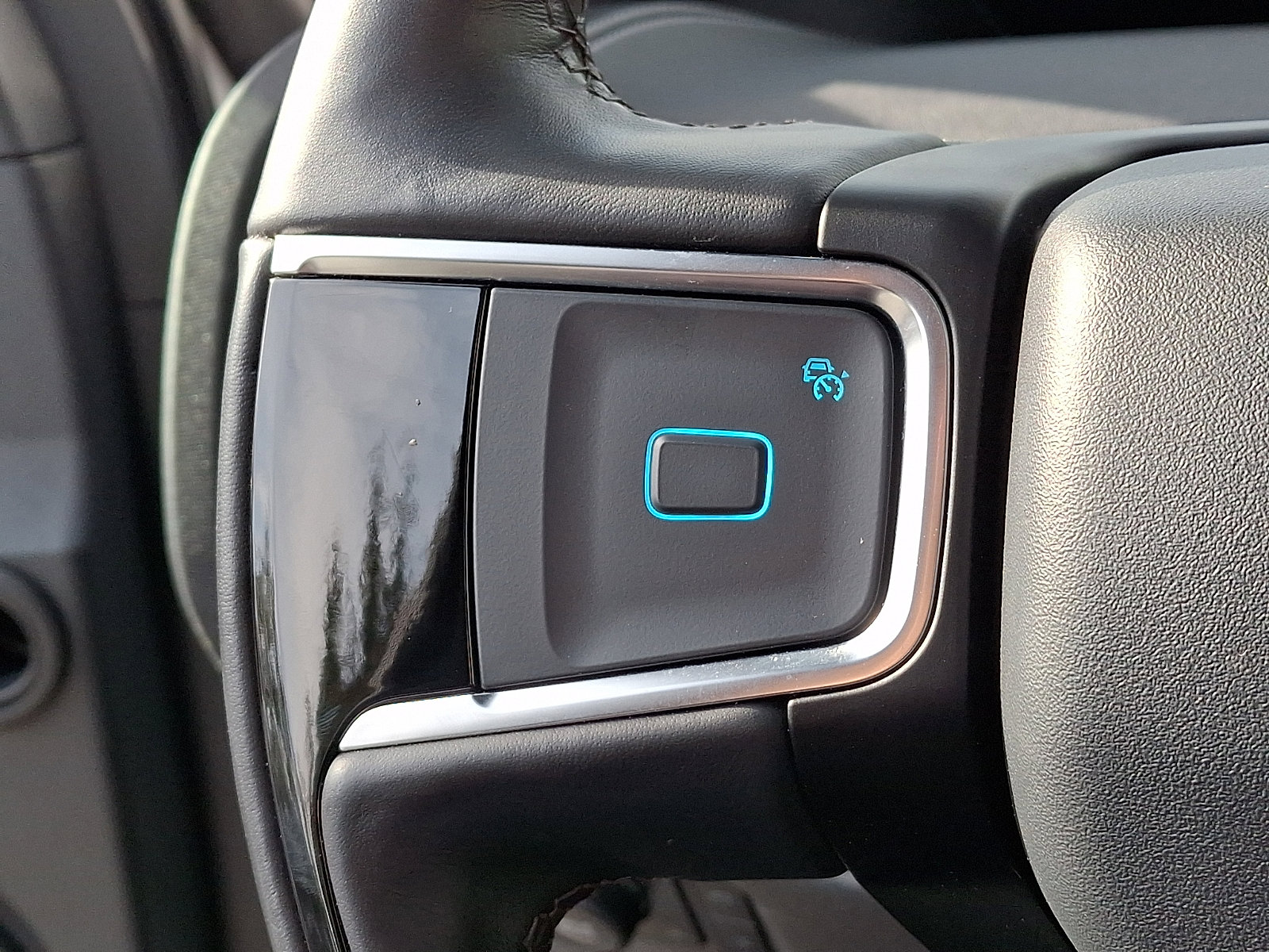 Certified 2025 Ford Expedition Max Platinum w/ Stealth Appearance Package image 24