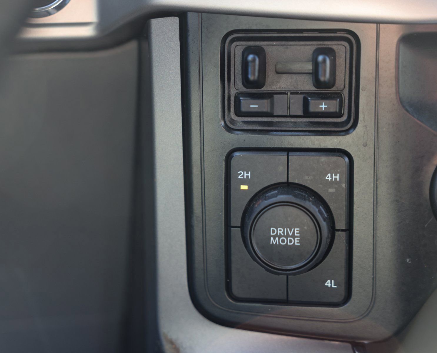 Certified 2022 Ford F150 XLT w/ Equipment Group 302A High image 26