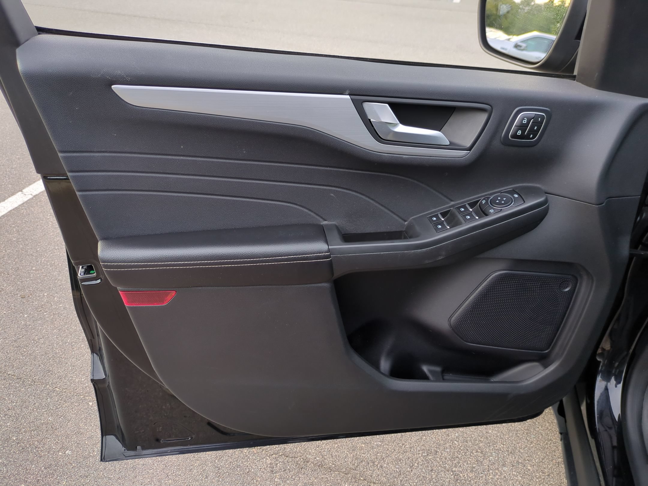 Certified 2023 Ford Escape Platinum AWD/4WD image 14