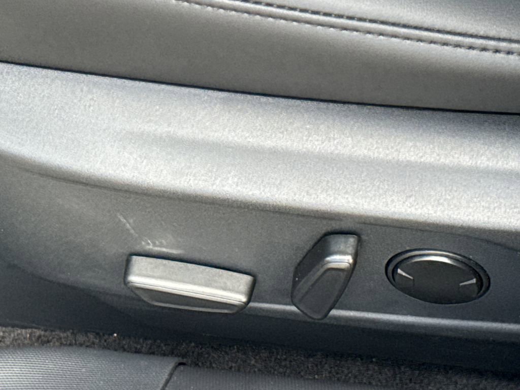 Certified 2025 Ford Mustang Mach-E Premium image 27