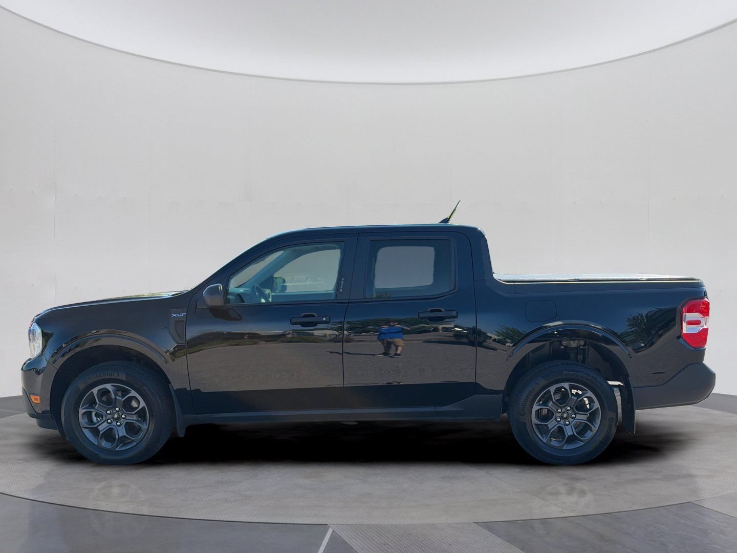 Certified 2023 Ford Maverick XLT FWD image 2