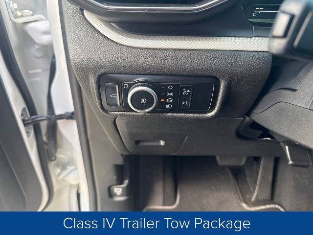 Certified 2024 Ford Explorer XLT w/ Equipment Group 202A RWD image 20