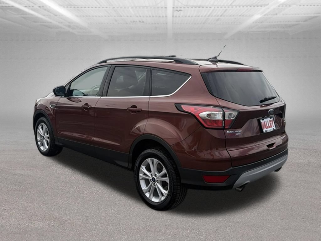 Certified 2018 Ford Escape SE w/ SE Sync 3 Package FWD image 8